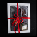 Coffret cadeau MISS SAUNA dans un coffret cadeau. Chapeau de sauna, huile de massage et miel - 1