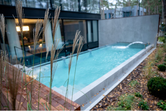 Projet individuel d'un sauna, d'une piscine extérieure, d'un appareil de coulée et d'un bain à remous - Autres projets