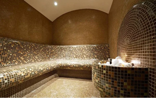Les bains turcs sont non seulement un plaisir, mais aussi un rituel