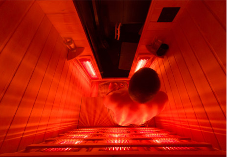 Sauna infrarouge : pourquoi est-il populaire auprès des influenceurs et plébiscité par les experts en sauna ?