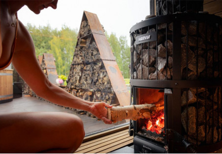 Comment préparer votre sauna pour la saison froide : entretien du poêle et prévention des odeurs de brûlé