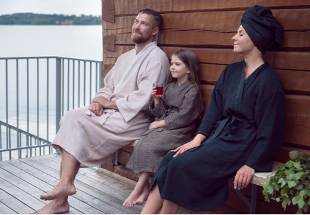 Vêtements de sauna : les tissus synthétiques n’ont pas leur place ici.