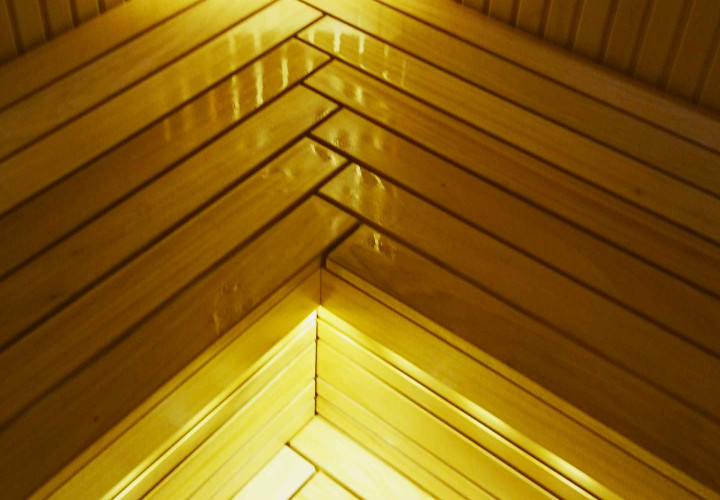 Sauna en bois d'abachi