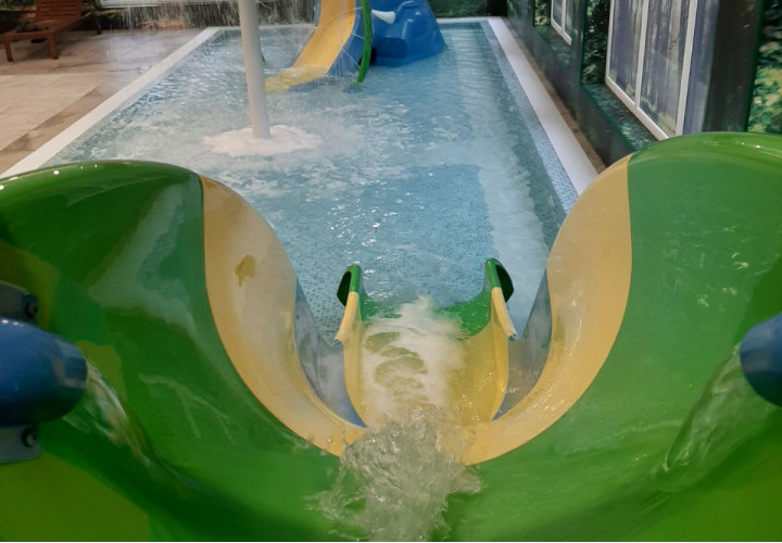 Piscines et saunas en ferme "Po ąžuolais"
