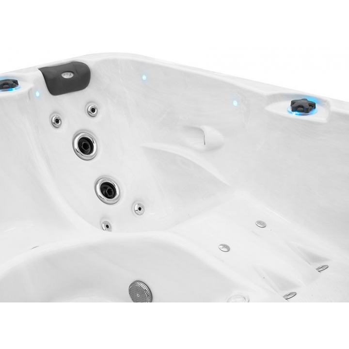 Piscine de massage SPA – Relax