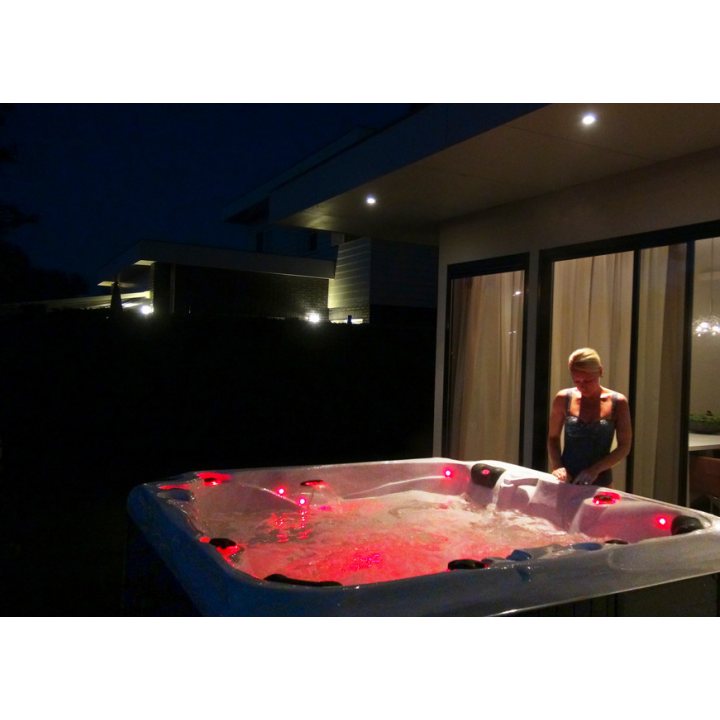 Piscine de massage SPA – Repose