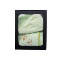 Coffret cadeau pour ELLE. Bonnet et tablier de sauna pour femme, vert clair.