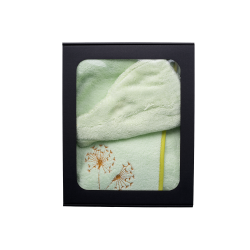 Coffret cadeau pour ELLE. Bonnet et tablier de sauna pour femme, vert clair. 