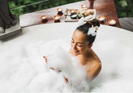 5 astuces pour un bal de fin d'année : comment transformer un jacuzzi en un élément photo accrocheur pour un bal de fin d'année