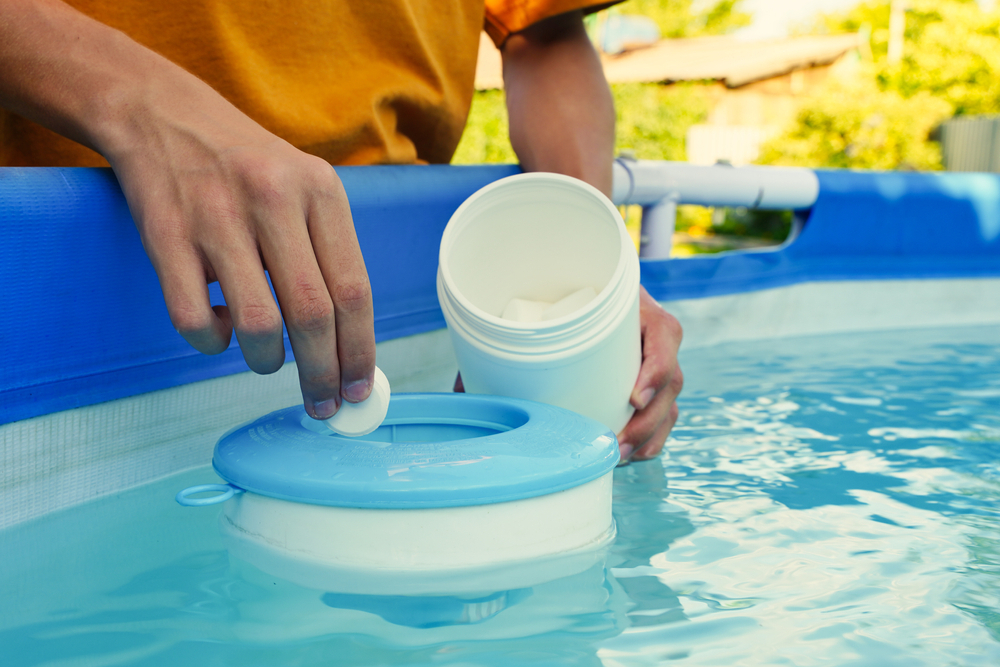 Chlore pour la piscine, comment et quoi choisir