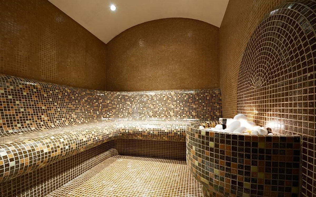 Les bains turcs sont non seulement un plaisir, mais aussi un rituel