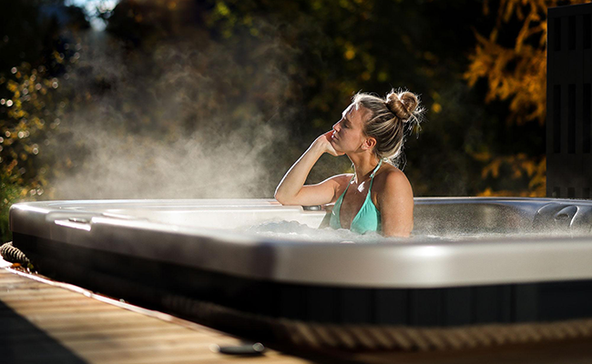 Piscines d'hydromassage Novitek - synonymes de luxe et de qualité
